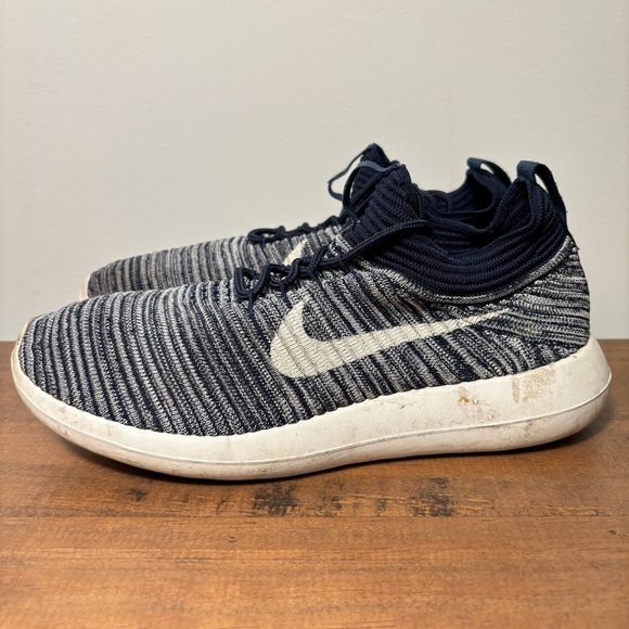 Nike Roshe Two Flyknit V2 Sneakers Shoes 917688-400 Size 7 Women - Picture 7 of 7